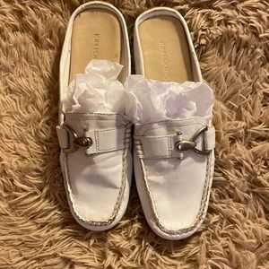 Kim Rogers white mule flat